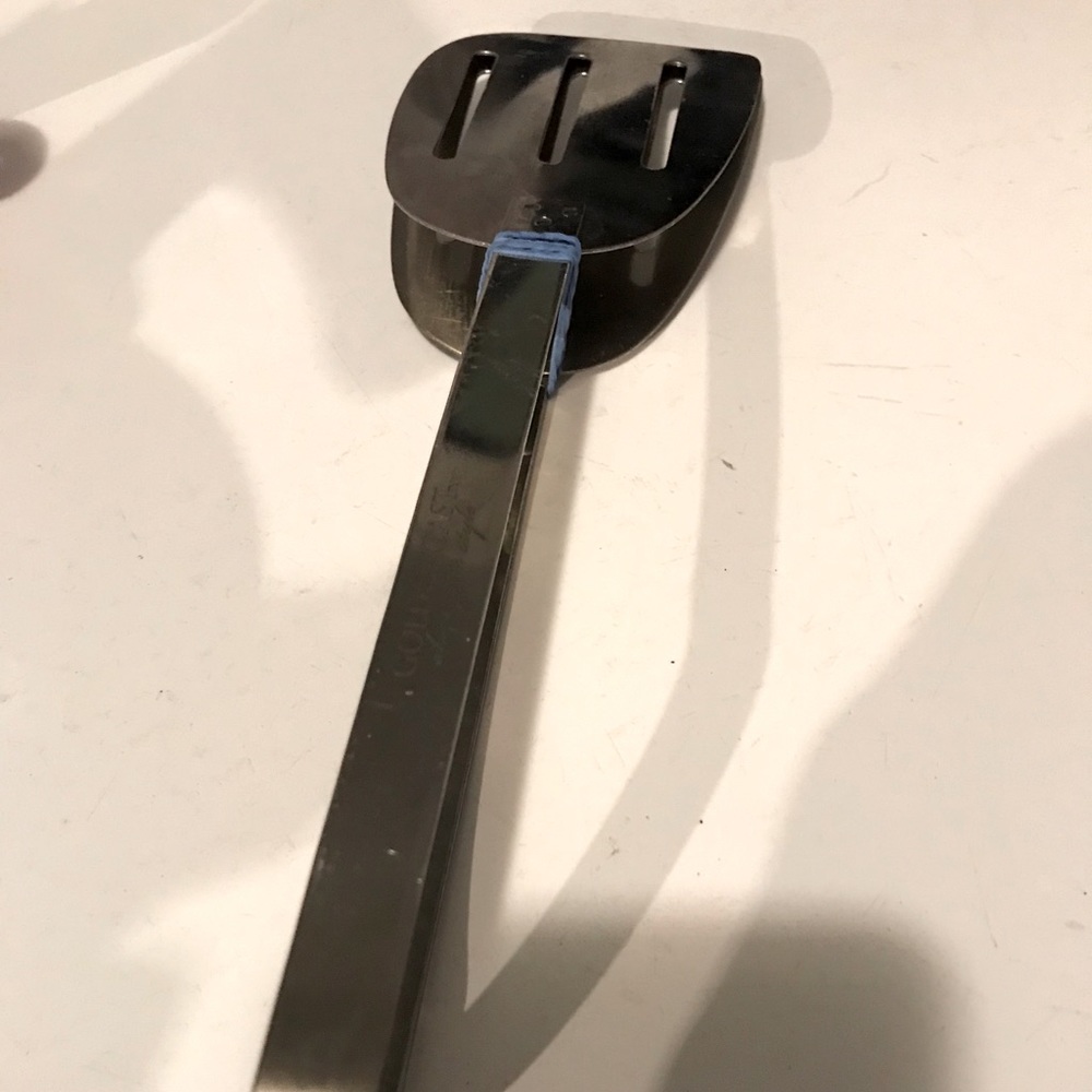 Gold Coast Spatula Tongs - Picture 2 of 4